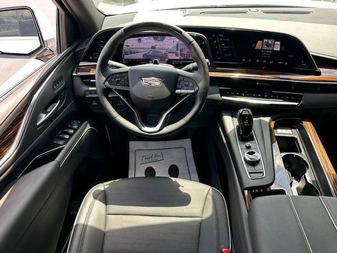 Used 2024 Cadillac Escalade Premium Luxury w/ Performance Package AWD/4WD image 22