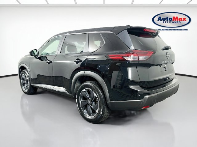 Used 2025 Nissan Rogue SV AWD/4WD image 5