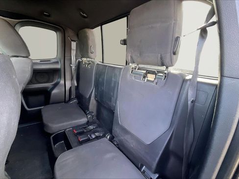 Used 2018 Toyota Tacoma TRD Off-Road w/ Technology Package image 26