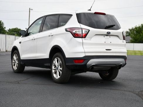 Used 2017 Ford Escape SE AWD/4WD image 5
