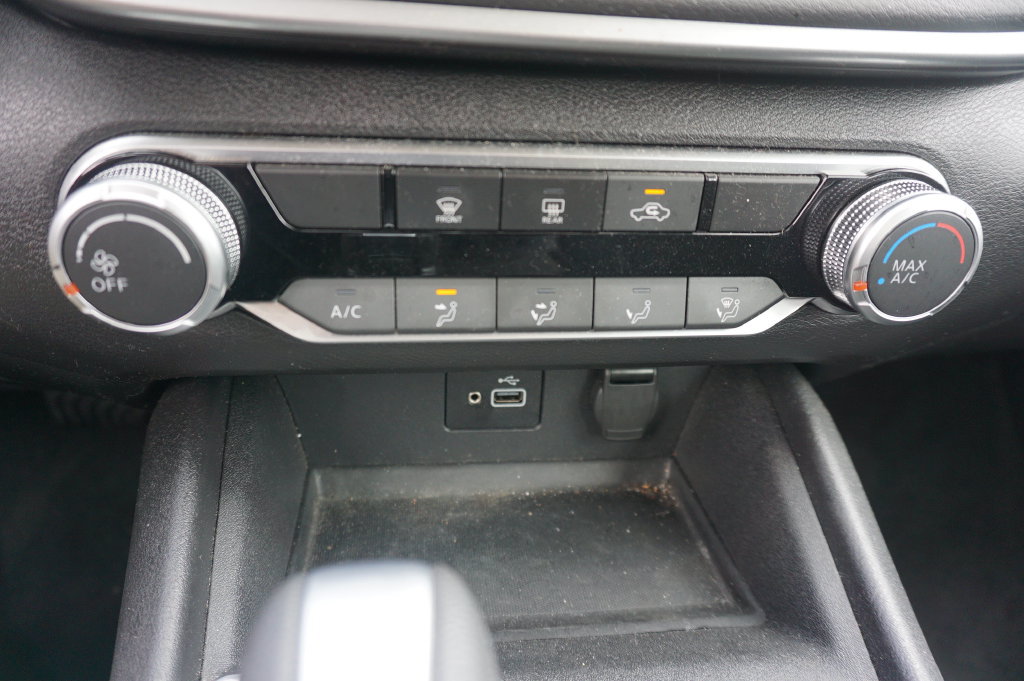 Used 2023 Nissan Altima 2.5 S FWD image 12