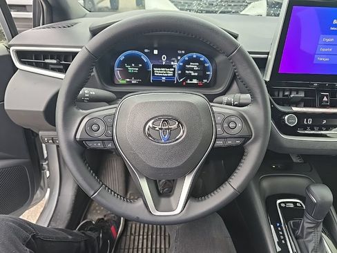 Used 2026 Toyota Corolla SE w/ SE Premium Package AWD/4WD image 15