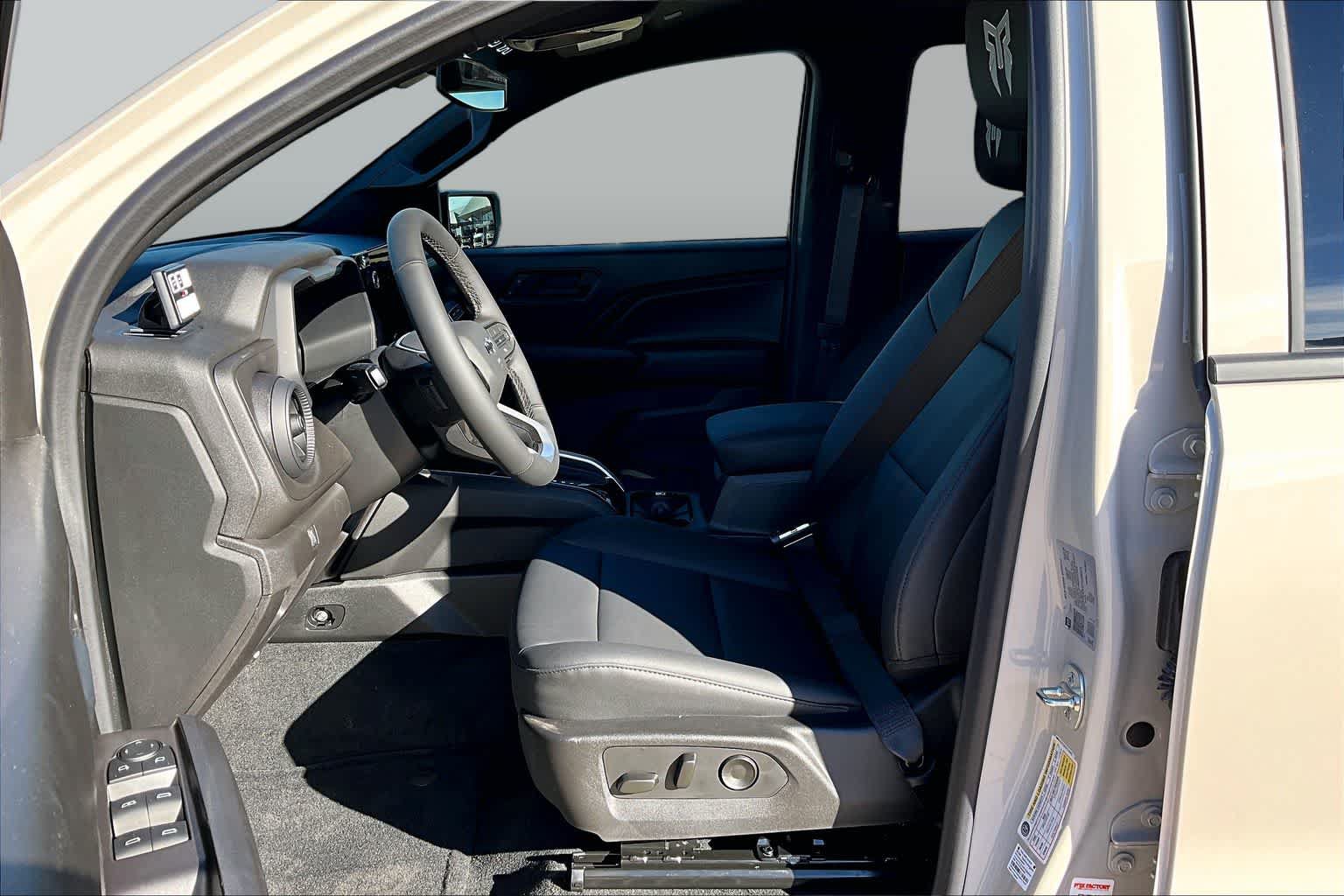New 2026 Chevrolet Colorado Trail Boss AWD/4WD image 11