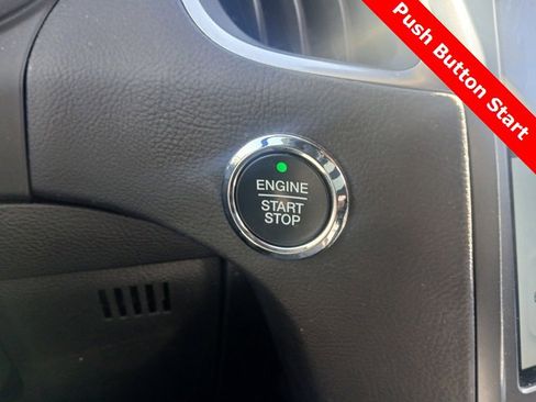 Used 2024 Ford Edge Titanium image 22