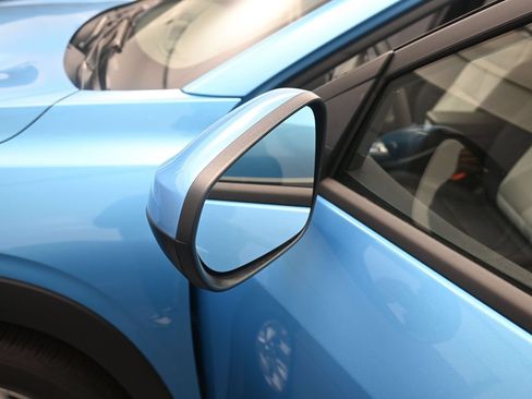 New 2026 Chevrolet Trax LS w/ LS Convenience Package FWD image 14