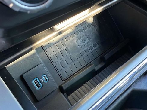 Used 2022 Ford F250 Lariat w/ Black Appearance Package image 26