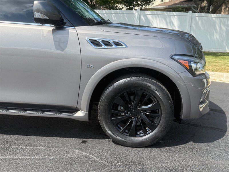 Used 2016 INFINITI QX80 4WD w/ Driver's Assistance Package image 34