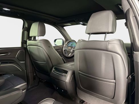 Used 2024 Cadillac Escalade ESV Sport w/ Touring Package AWD/4WD image 31
