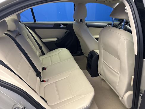 Used 2014 Volkswagen Jetta TDI FWD image 24