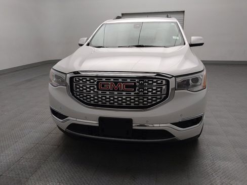 Used 2018 GMC Acadia Denali w/ Technology Package FWD image 15