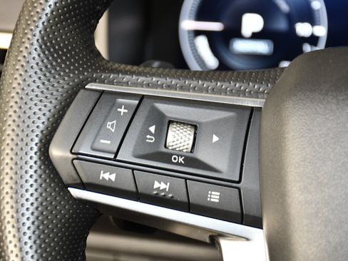 Used 2025 Mitsubishi Outlander SE AWD/4WD image 20