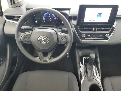 Used 2026 Toyota Corolla LE FWD image 17