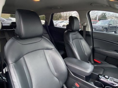 Used 2023 Kia Sportage EX image 21
