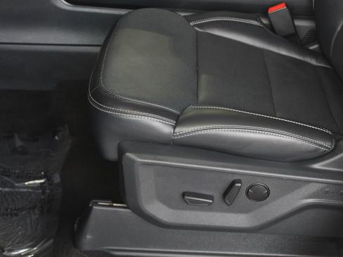 Used 2025 Ford Expedition Platinum AWD/4WD image 16
