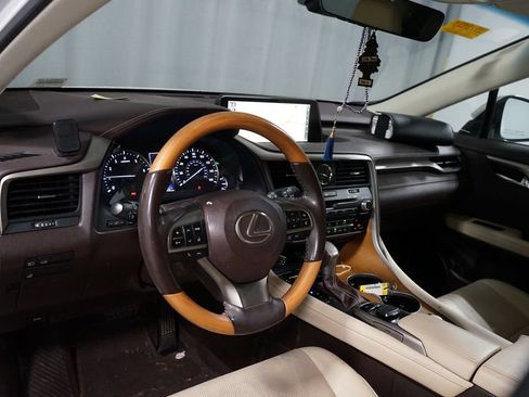 Used 2019 Lexus RX 350 FWD w/ Navigation Package image 7