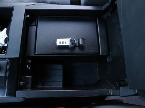 Certified 2025 Toyota Tundra SR5 image 28