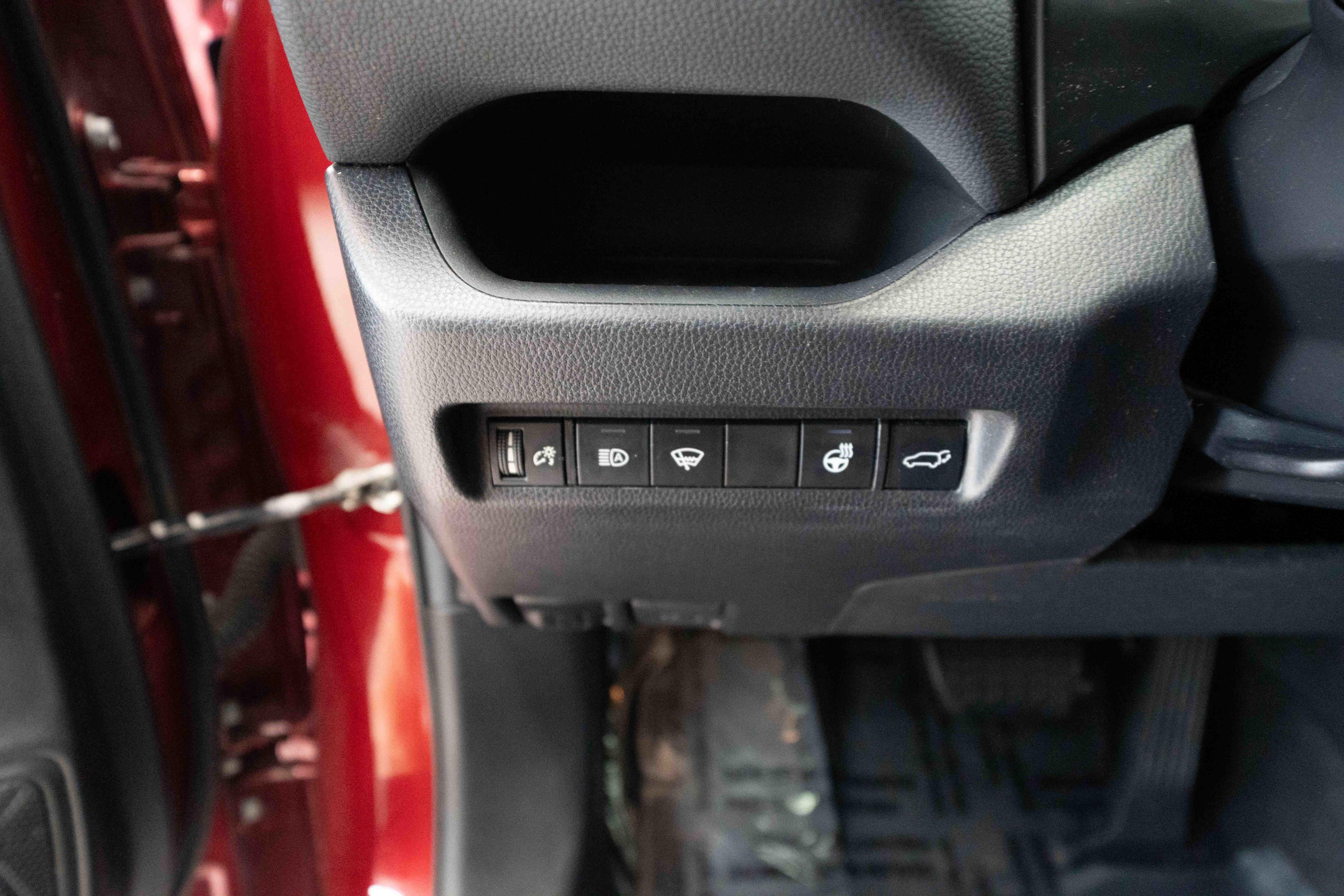Used 2020 Toyota RAV4 XLE Premium AWD/4WD image 11