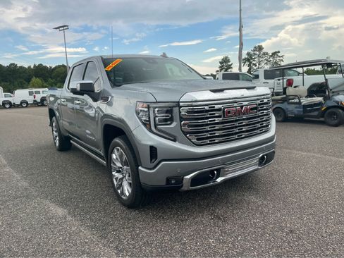 Used 2026 GMC Sierra 1500 Denali w/ Denali Reserve Package AWD/4WD image 3