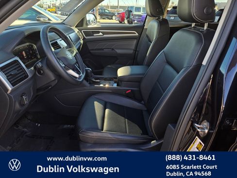 Certified 2023 Volkswagen Atlas SE w/ Panoramic Sunroof Package image 16