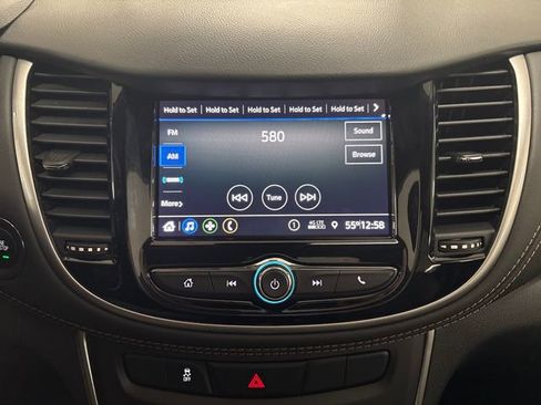 Used 2022 Chevrolet Trax LT w/ LT Convenience Package image 37