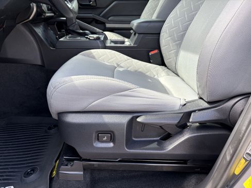 Used 2025 Toyota Tacoma SR5 image 26