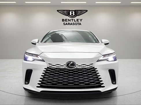 Used 2024 Lexus RX 350 FWD w/ Technology Package image 2
