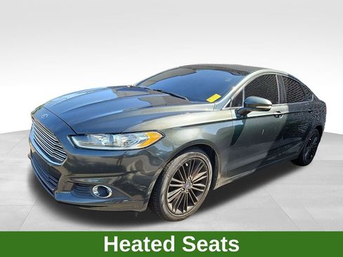 Used 2016 Ford Fusion SE w/ Equipment Group 202A FWD image 3