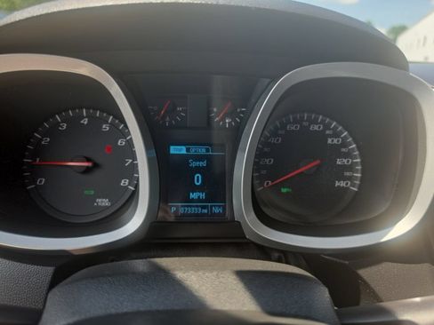 Used 2015 Chevrolet Equinox LS AWD/4WD image 16