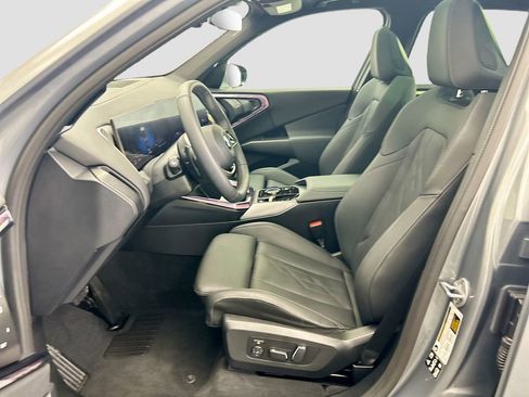 Certified 2025 BMW X3 xDrive30i w/ Premium Package image 17