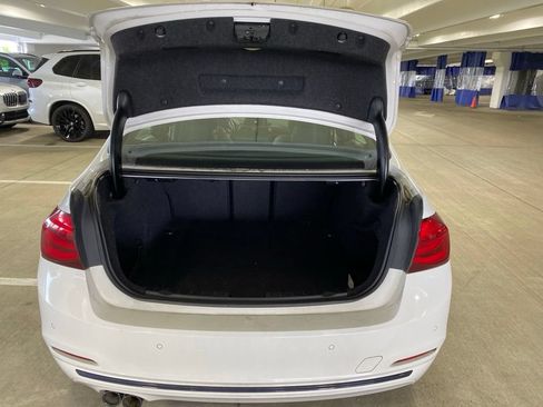 Used 2018 BMW 330i xDrive Sedan AWD/4WD image 7
