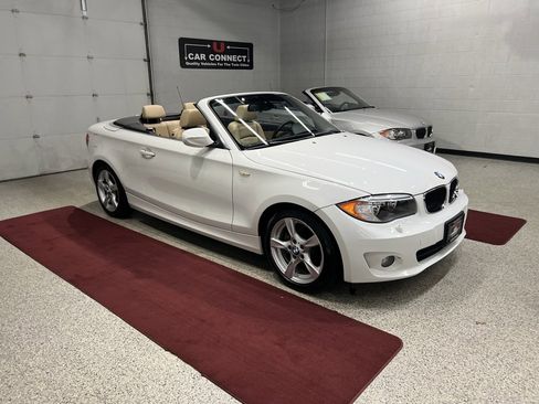 Used 2013 BMW 128i Convertible image 10