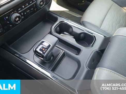 Used 2023 Chevrolet Silverado 1500 ZR2 image 28