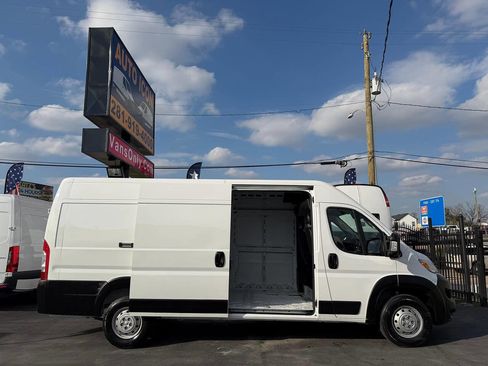 Used 2023 RAM ProMaster 3500 w/ Driver Convenience Group image 5