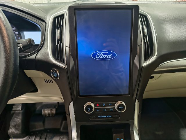 Used 2024 Ford Edge Titanium w/ Equipment Group 301A AWD/4WD image 24
