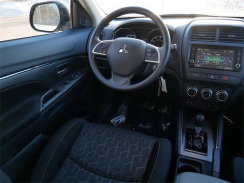 Used 2024 Mitsubishi Outlander Sport ES image 10