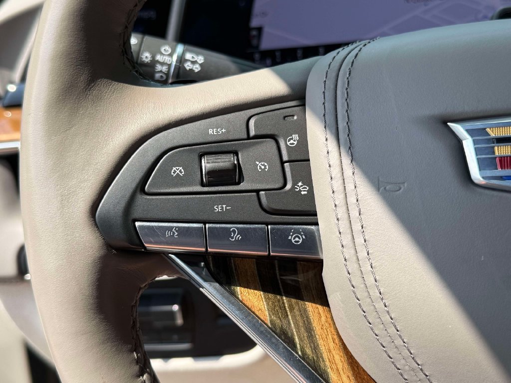 Used 2024 Cadillac Escalade ESV Sport Platinum w/ LPO, ONYX Package AWD/4WD image 34