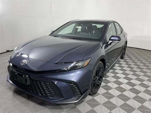 New 2026 Toyota Camry SE image 3