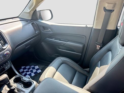 Used 2021 GMC Canyon AT4 w/ Driver Alert Package image 23