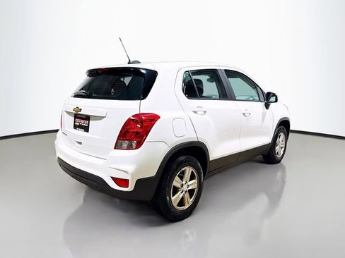 Used 2018 Chevrolet Trax LS image 6