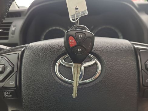 Used 2019 Toyota 4Runner TRD Off-Road Premium AWD/4WD image 34