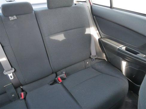 Used 2014 Subaru Impreza 2.0i Premium w/ All-Weather Package w/CVT image 18