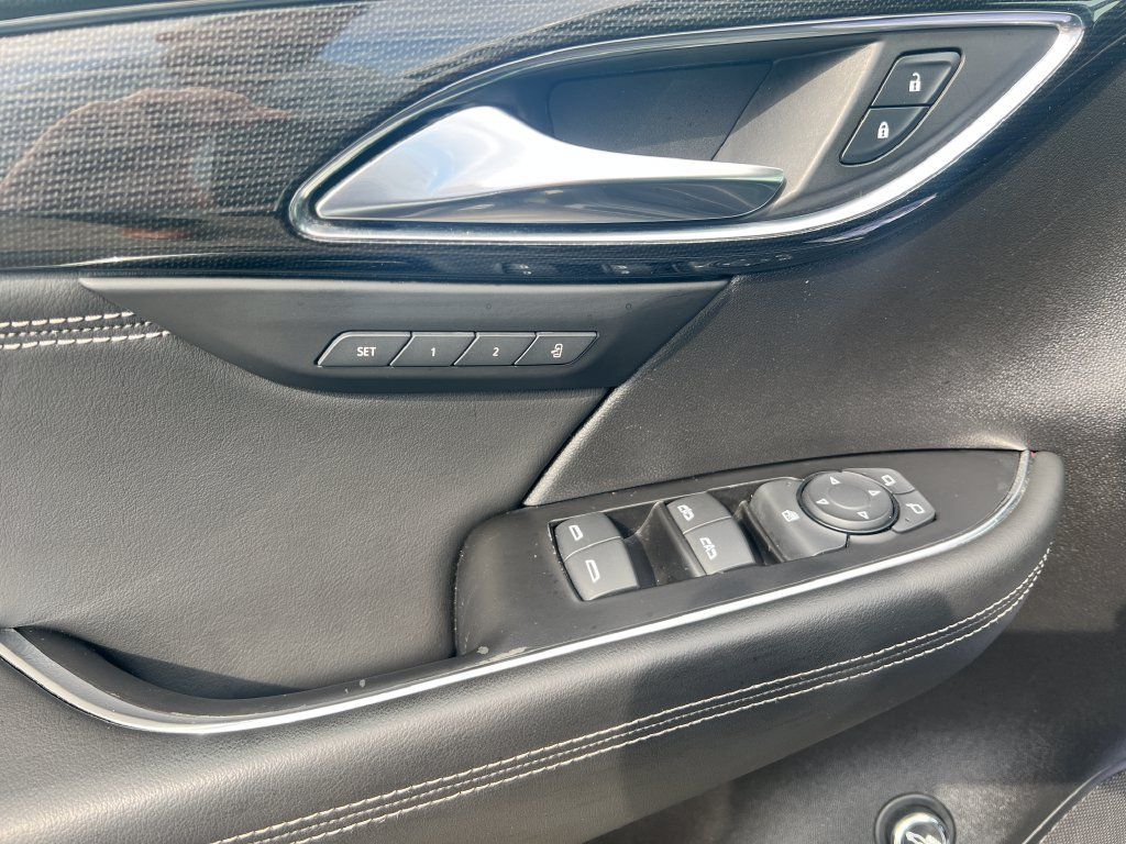 Used 2023 Buick Envision Essence AWD/4WD image 15