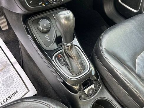 Used 2018 Jeep Compass Limited AWD/4WD image 27