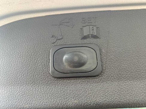 Used 2013 Ford Escape SEL AWD/4WD image 27
