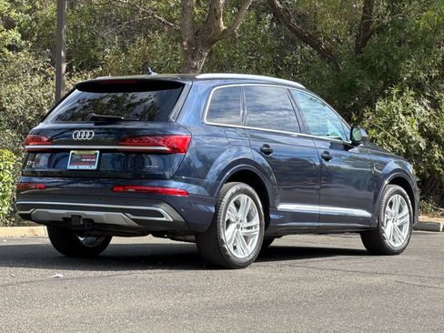 Used 2023 Audi Q7 2.0T Premium AWD/4WD image 5