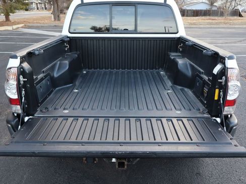 Used 2014 Toyota Tacoma PreRunner image 14