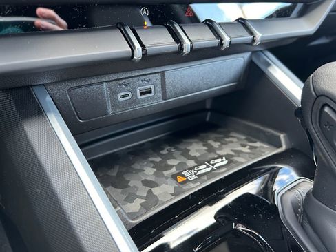 New 2026 Chevrolet Colorado Trail Boss AWD/4WD image 36