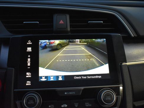 Used 2017 Honda Civic Touring image 22