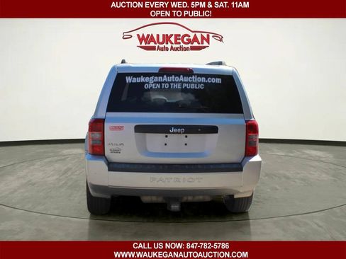Used 2010 Jeep Patriot Sport w/ Tire & Wheel Group AWD/4WD image 4