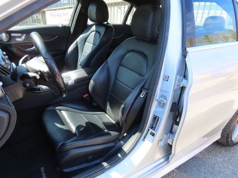 Used 2017 Mercedes-Benz C 300 4MATIC Sedan image 19